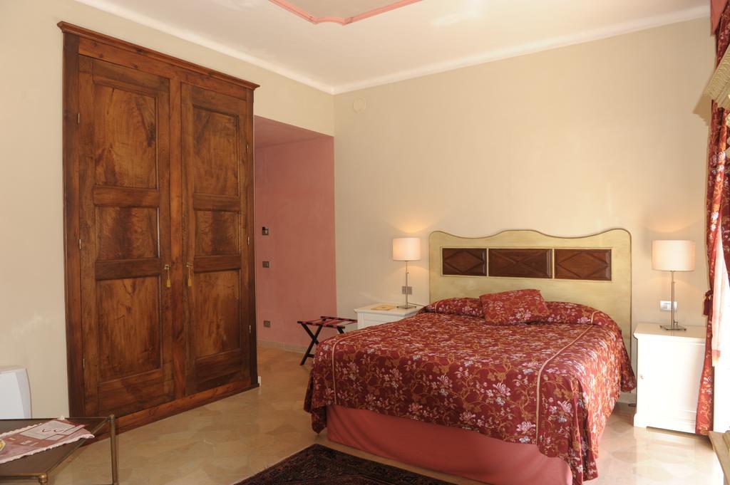 Relais Al Bel San Domenico Bed & Breakfast Alba  Oda fotoğraf