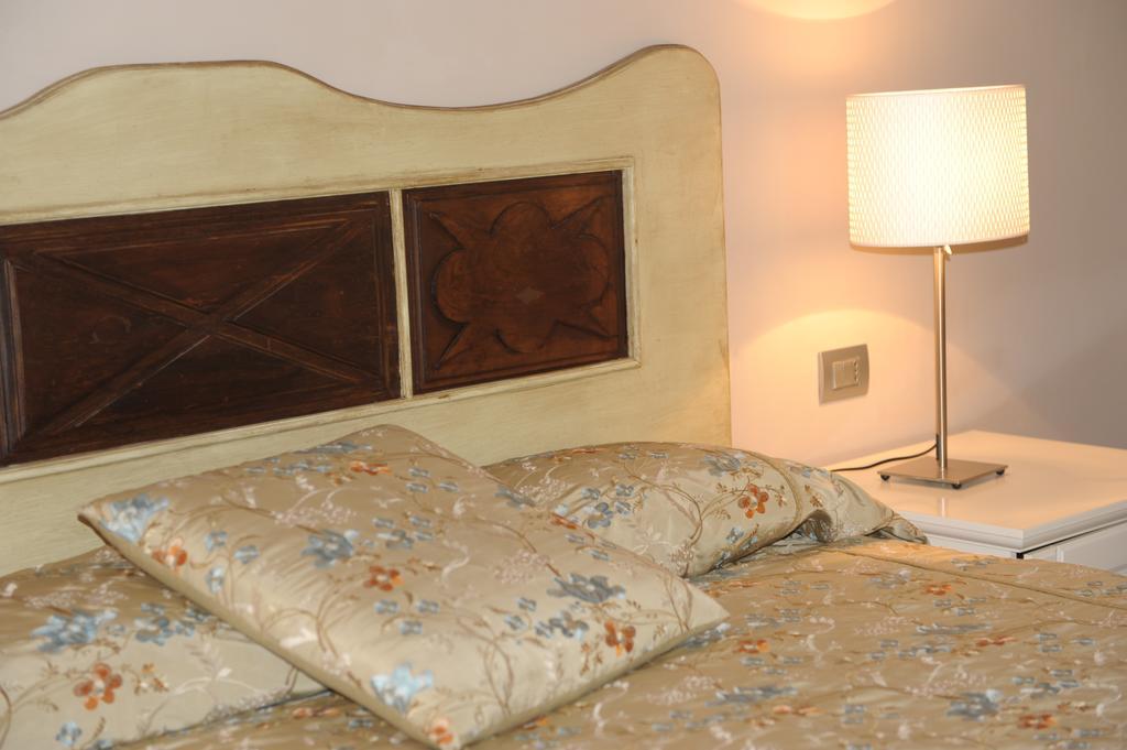 Relais Al Bel San Domenico Bed & Breakfast Alba  Oda fotoğraf